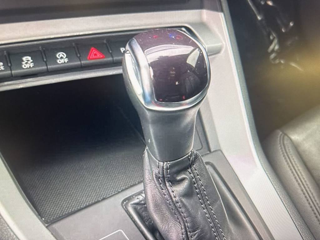 Thumbnail: 2022 Audi Q3 - 11