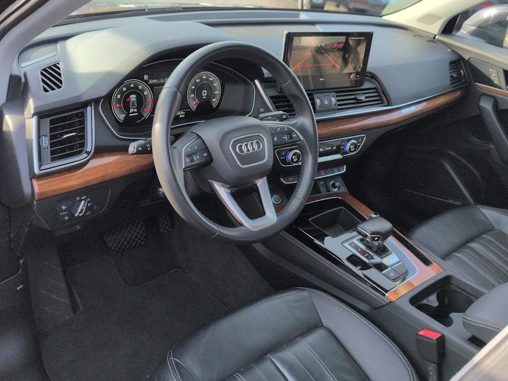 Image of 2023 Audi Q5 S-Line