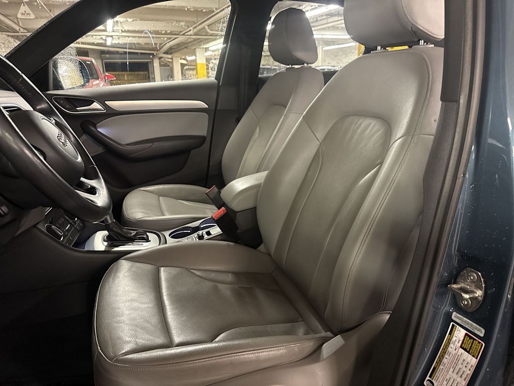 Thumbnail: 2018 Audi Q3 - 12