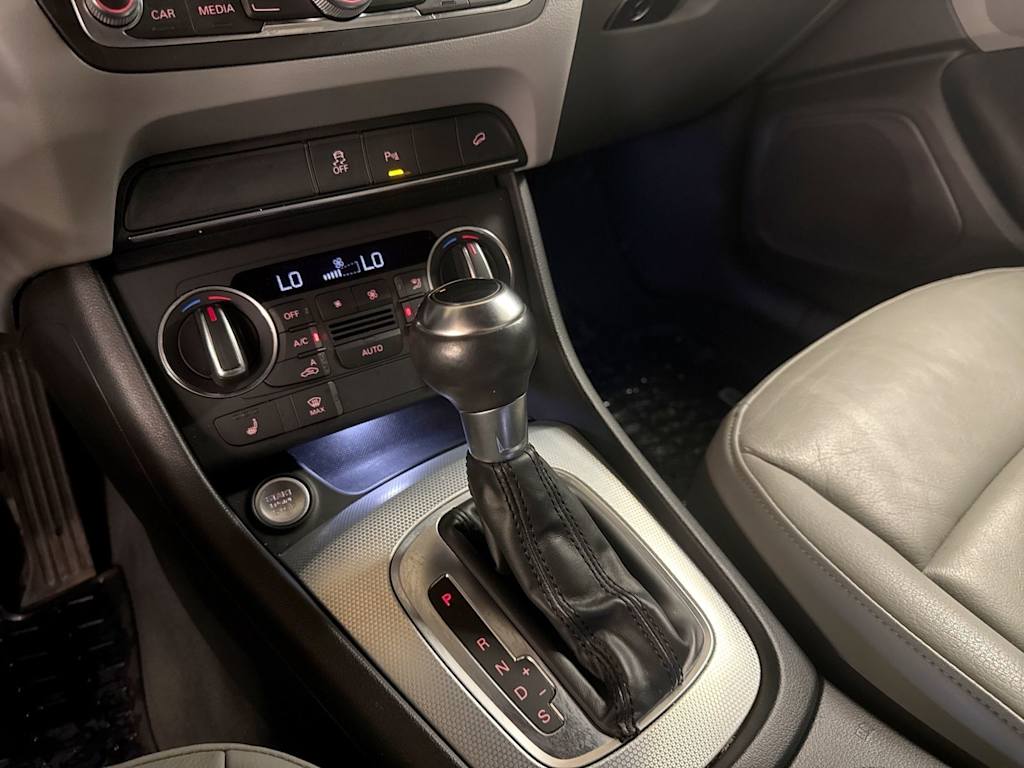 Thumbnail: 2018 Audi Q3 - 16