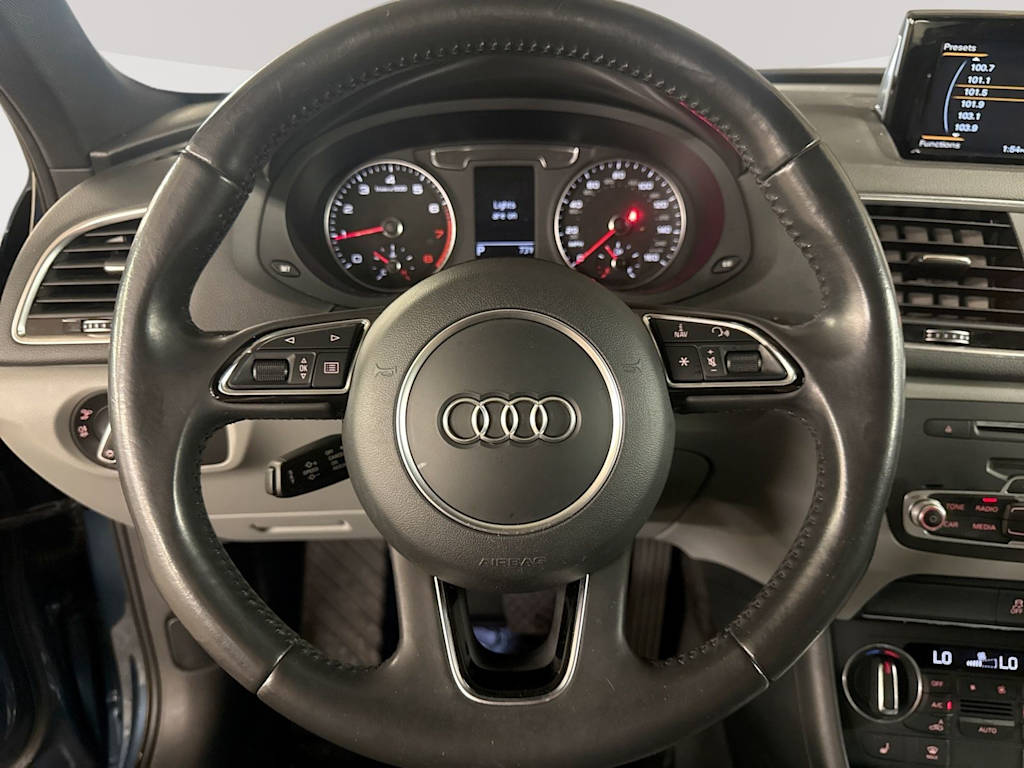 Thumbnail: 2018 Audi Q3 - 10