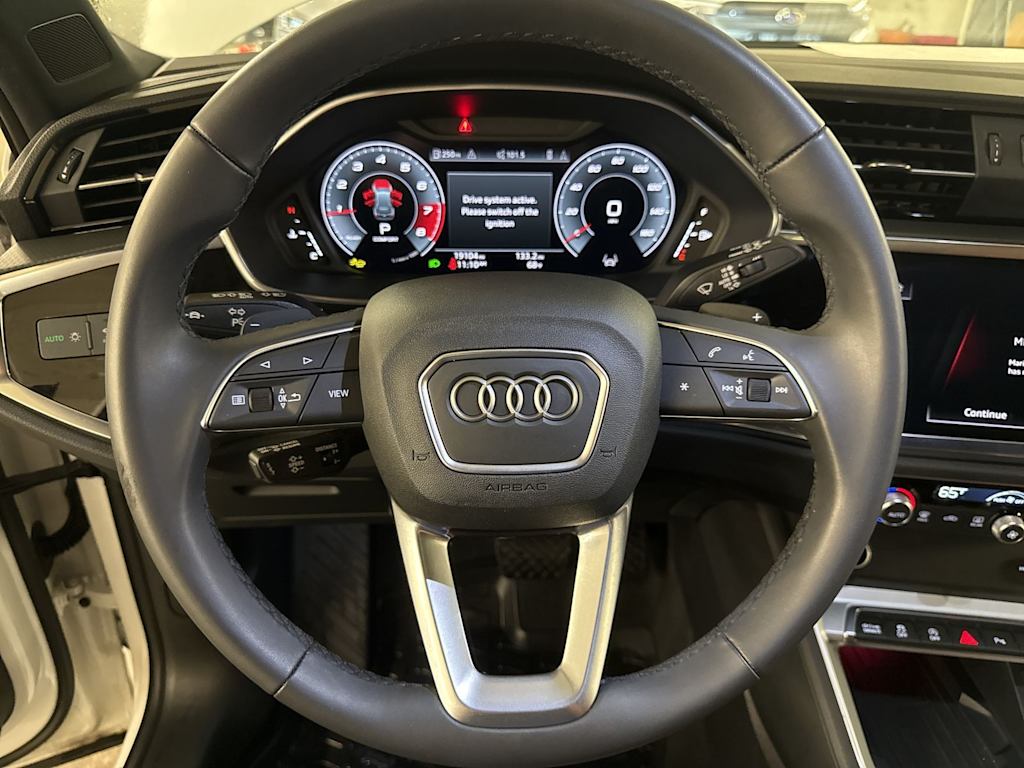 Thumbnail: 2024 Audi Q3 - 8