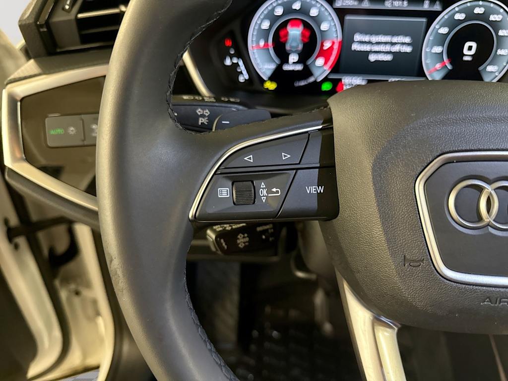 Thumbnail: 2024 Audi Q3 - 27