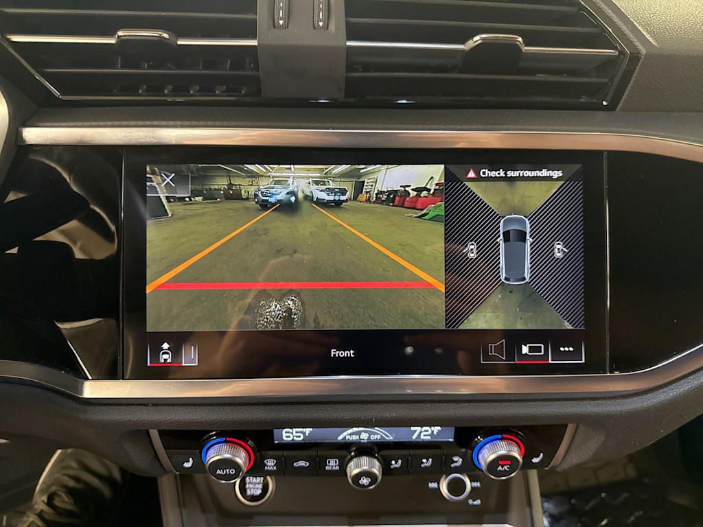 Thumbnail: 2024 Audi Q3 - 30