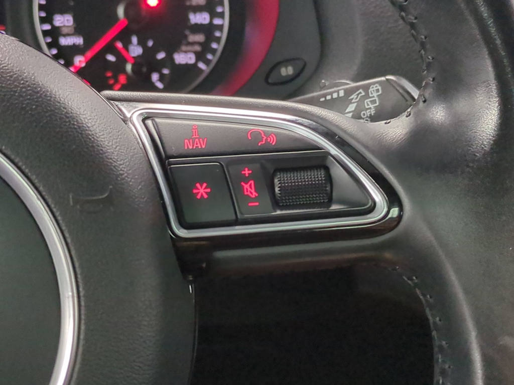 Thumbnail: 2016 Audi Q3 - 31