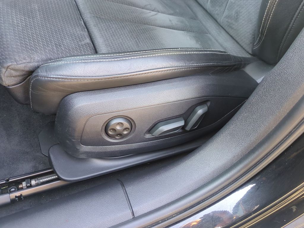 Thumbnail: 2022 Audi A4 - 27