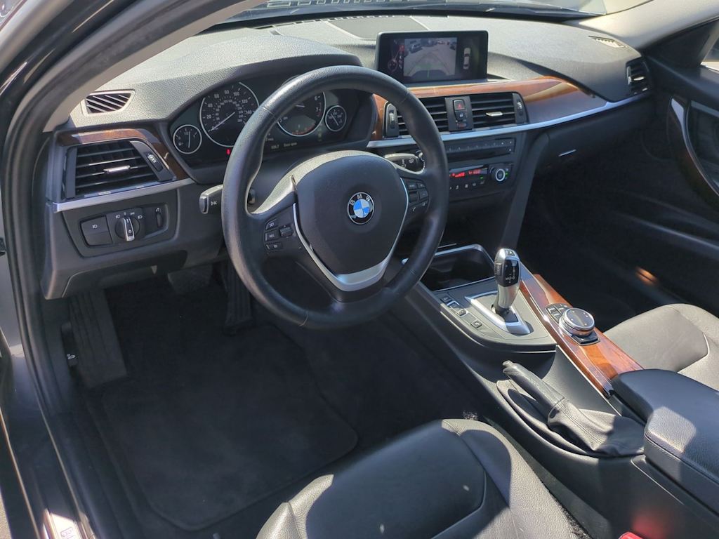 Thumbnail: 2015 BMW 3 Series - 2