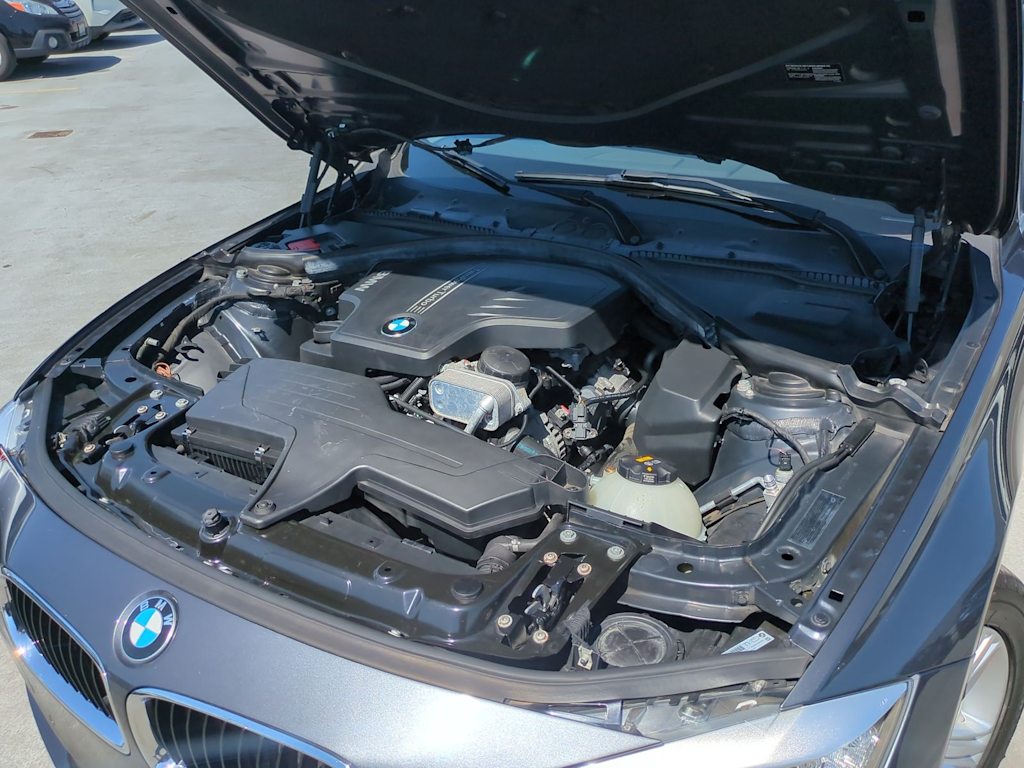 Thumbnail: 2015 BMW 3 Series - 9