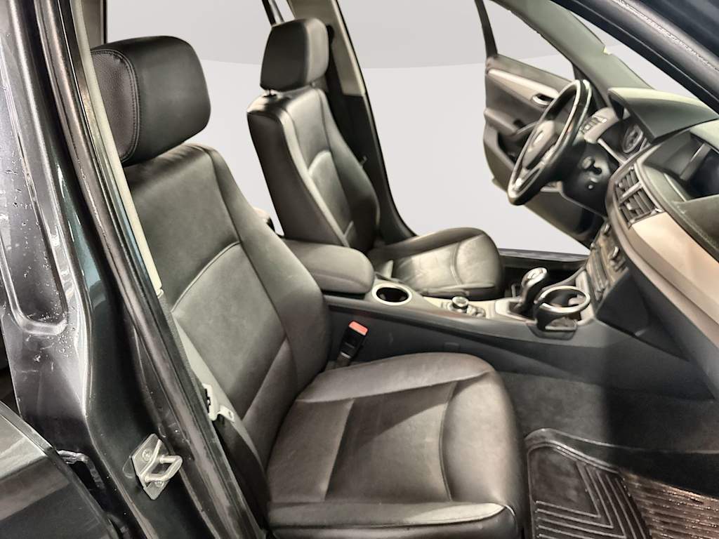 Thumbnail: 2014 BMW X1 - 12
