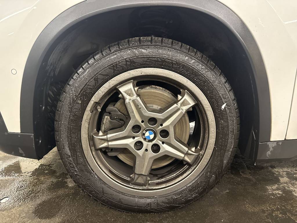 Thumbnail: 2023 BMW X1 - 8