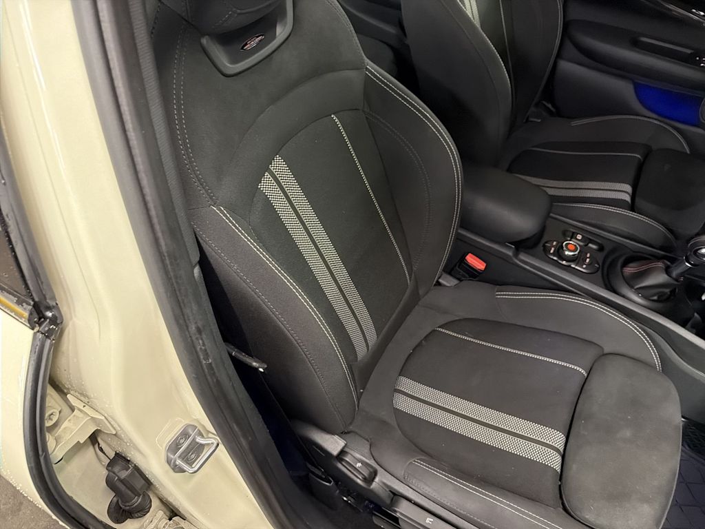 Thumbnail: 2018 MINI Cooper Clubman - 25