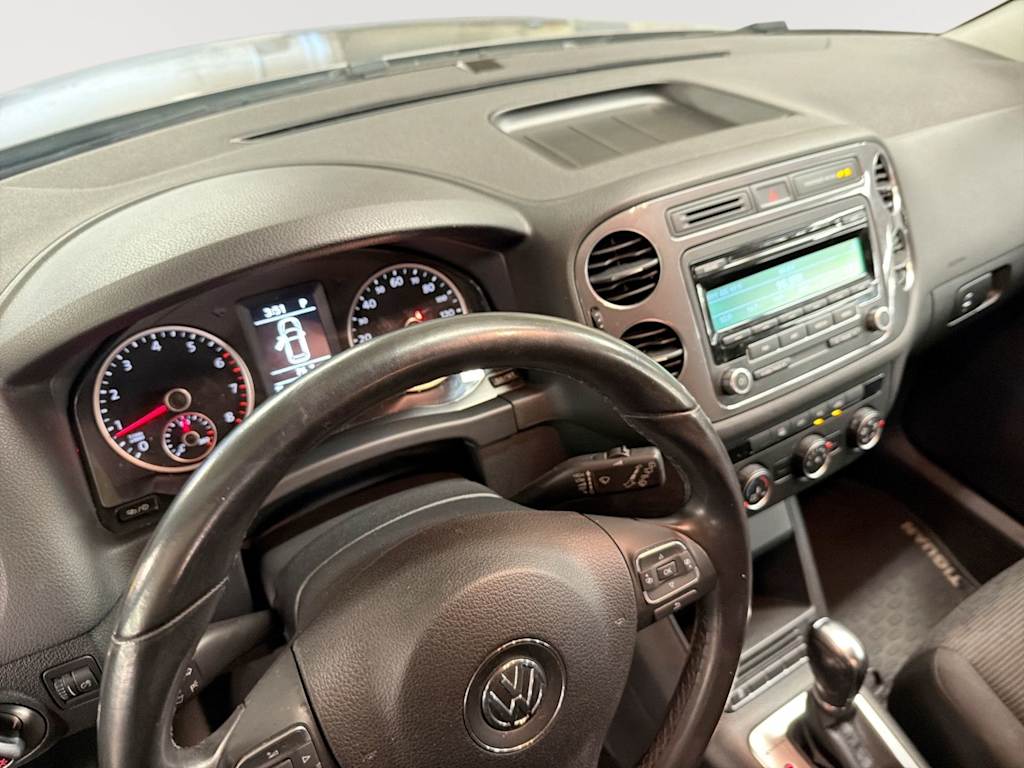 Thumbnail: 2013 Volkswagen Tiguan - 2