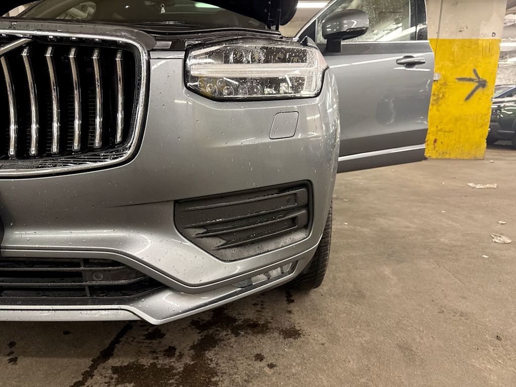 Thumbnail: 2020 Volvo XC90 - 23