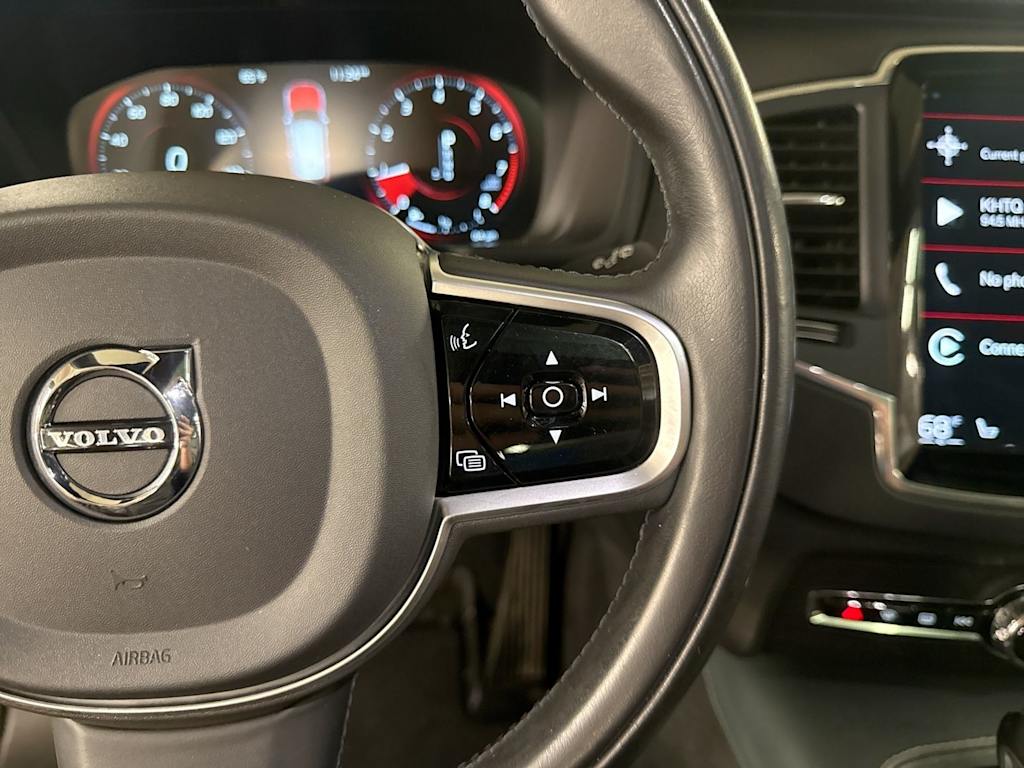 Thumbnail: 2020 Volvo XC90 - 29