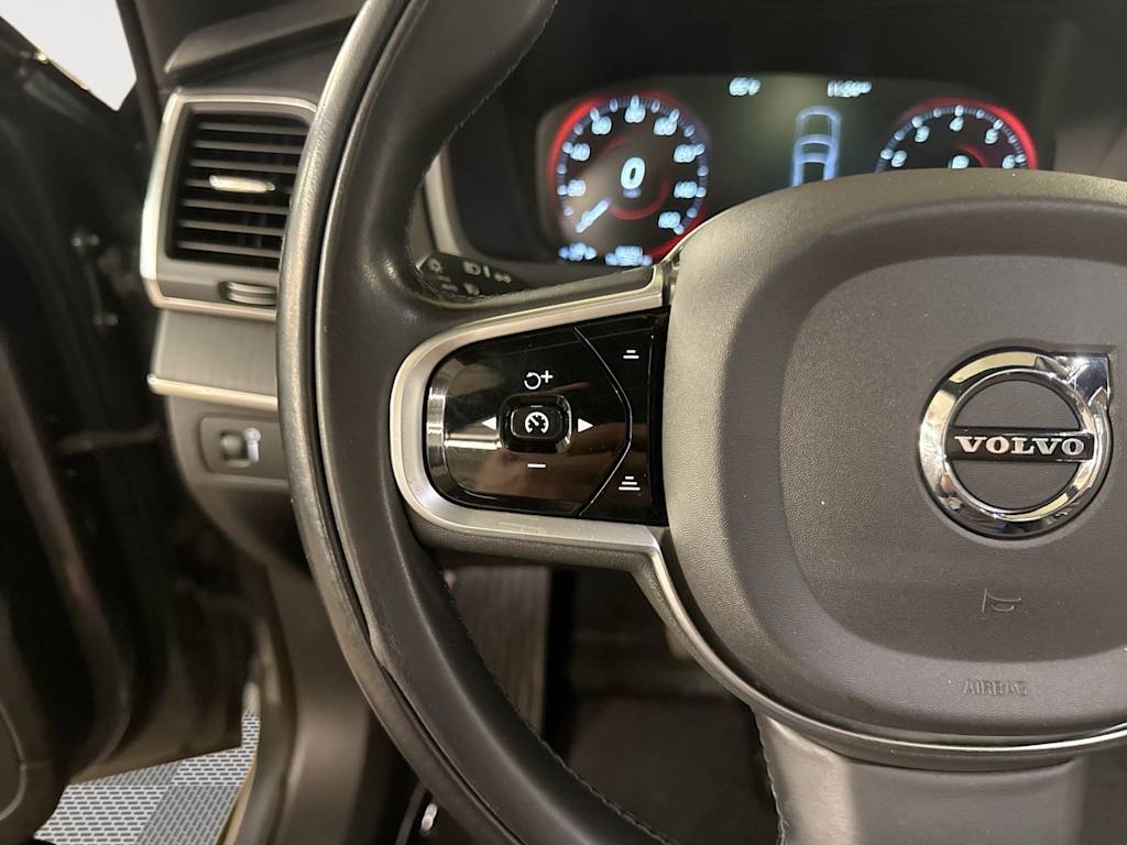 Thumbnail: 2020 Volvo XC90 - 28