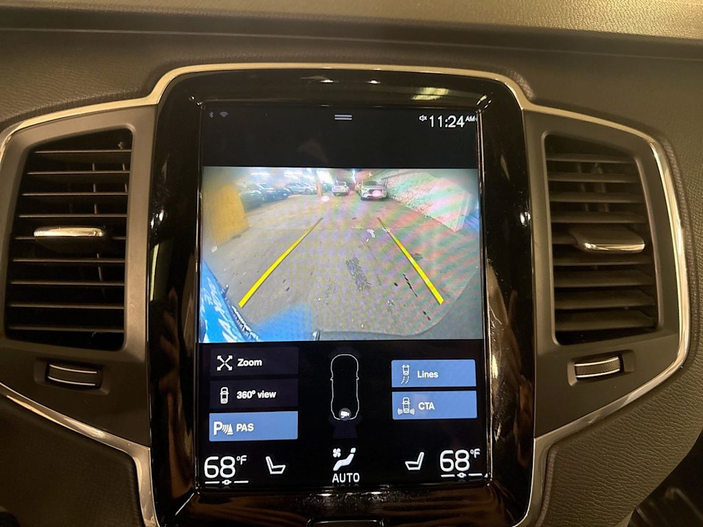 Thumbnail: 2020 Volvo XC90 - 14