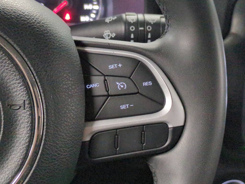 2018 Jeep Renegade Latitude 29
