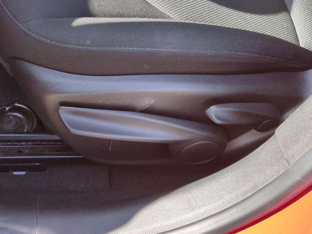 2023 Jeep Renegade Latitude 27