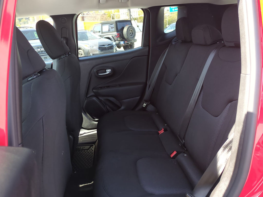 2023 Jeep Renegade Latitude 13