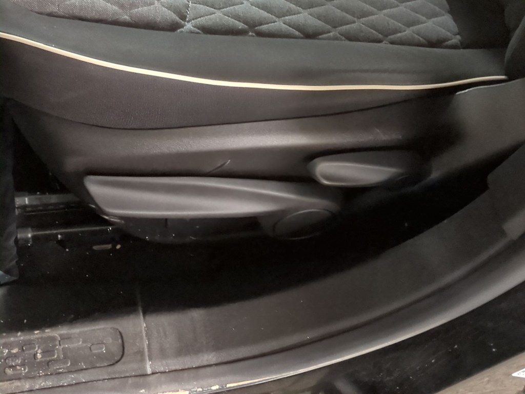 Thumbnail: 2019 Fiat 500X - 27