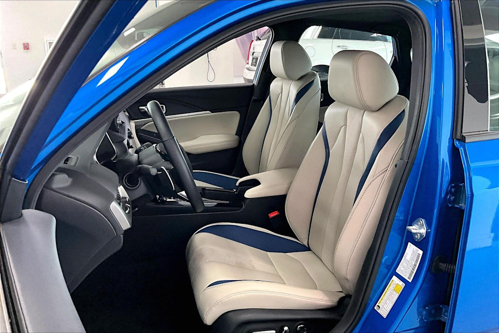 Thumbnail: 2026 Acura Integra - 10