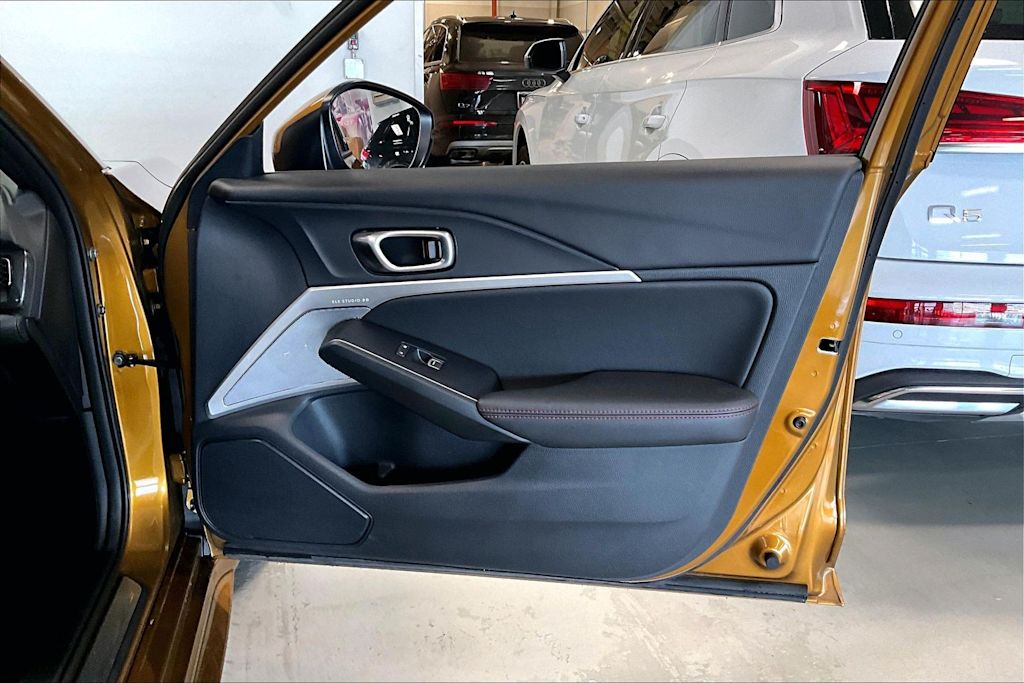 Thumbnail: 2024 Acura Integra - 25