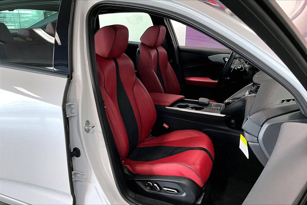 Thumbnail: 2025 Acura TLX - 11