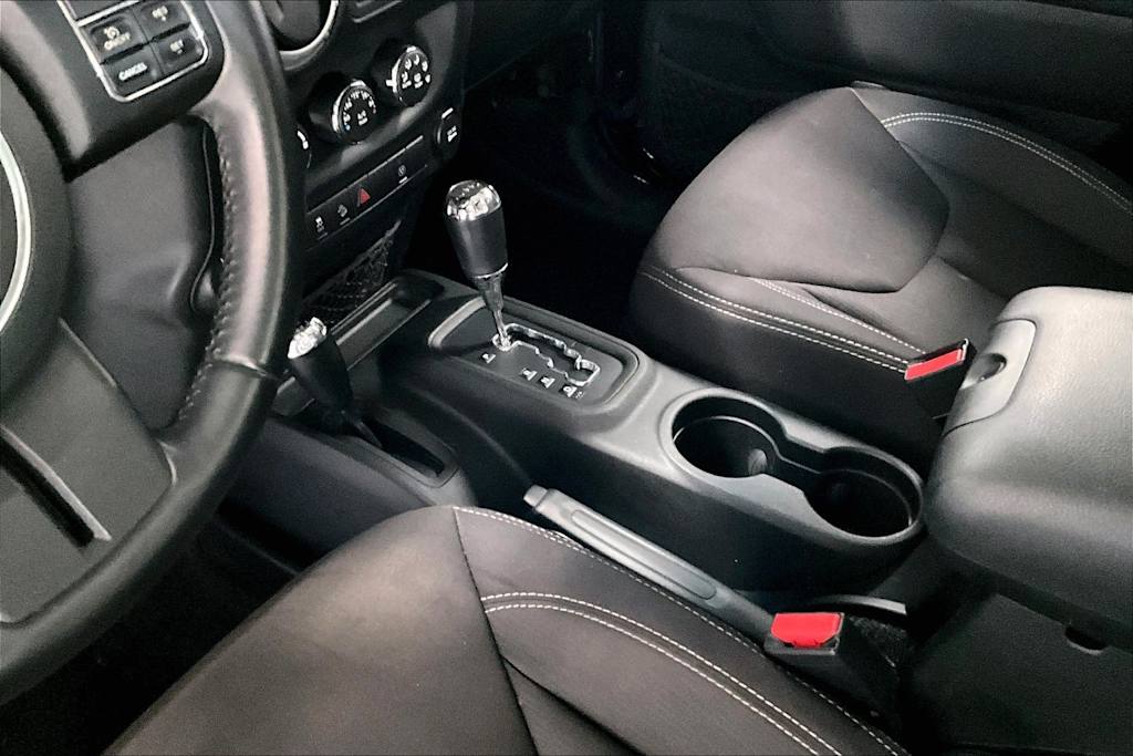 Thumbnail: 2013 Jeep Wrangler - 13