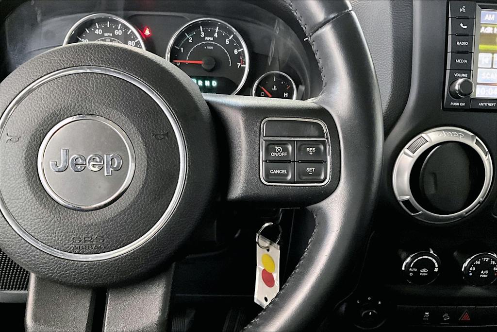 Thumbnail: 2013 Jeep Wrangler - 22