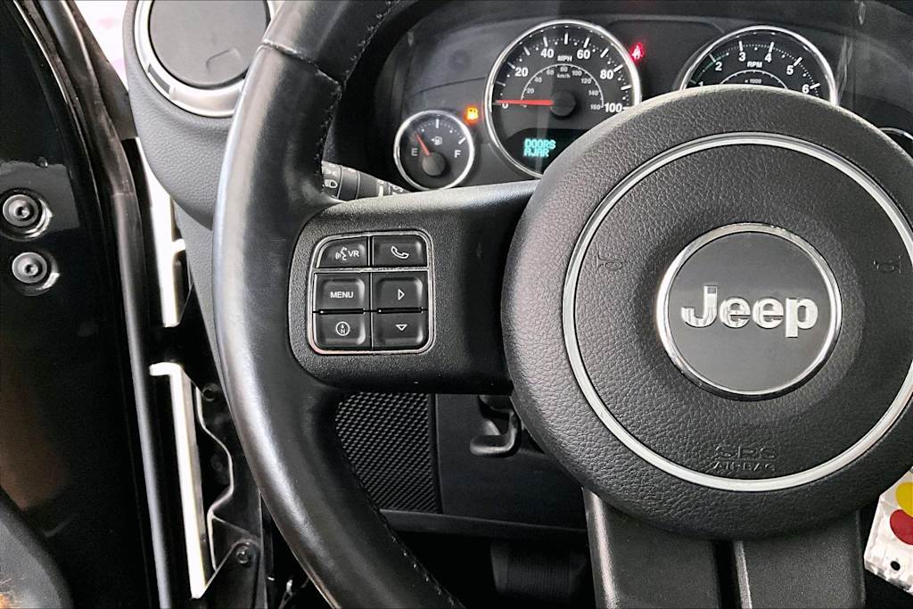 Thumbnail: 2013 Jeep Wrangler - 21