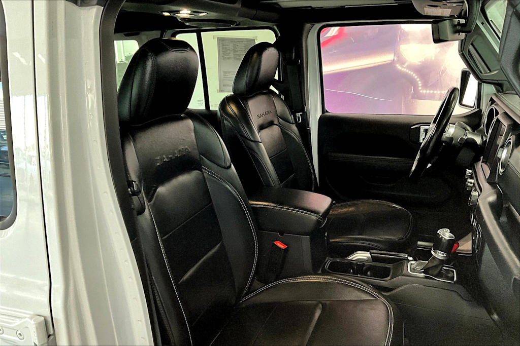 2020 Jeep Wrangler Unlimited Sahara 12