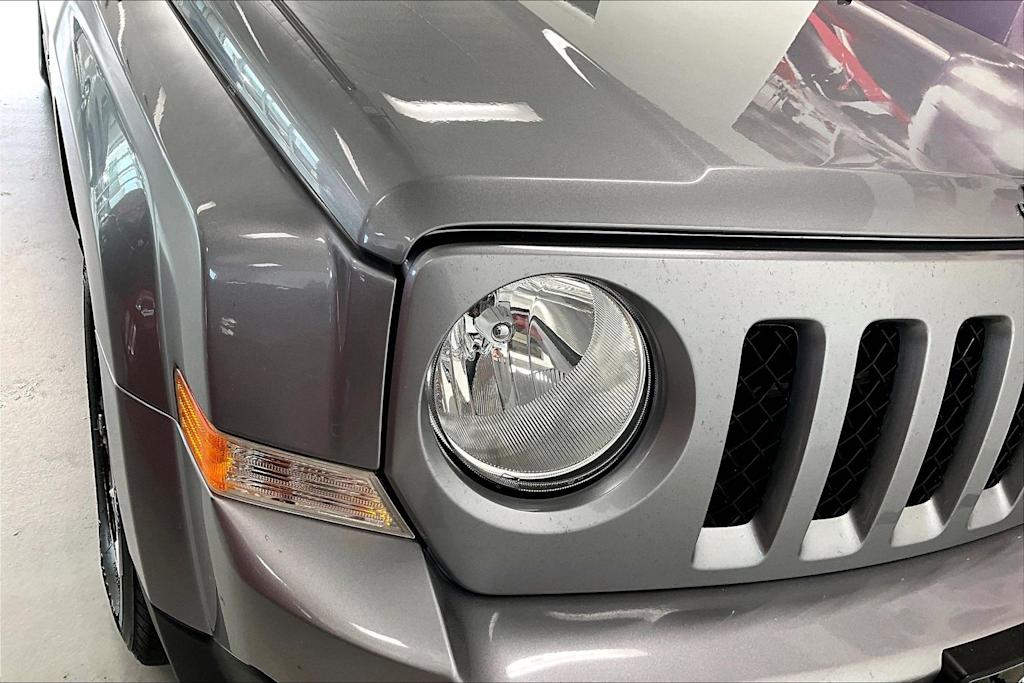 Thumbnail: 2017 Jeep Patriot - 27