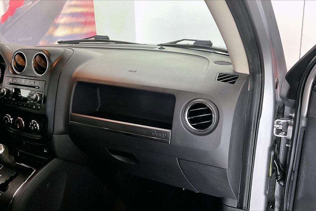 Thumbnail: 2017 Jeep Patriot - 20