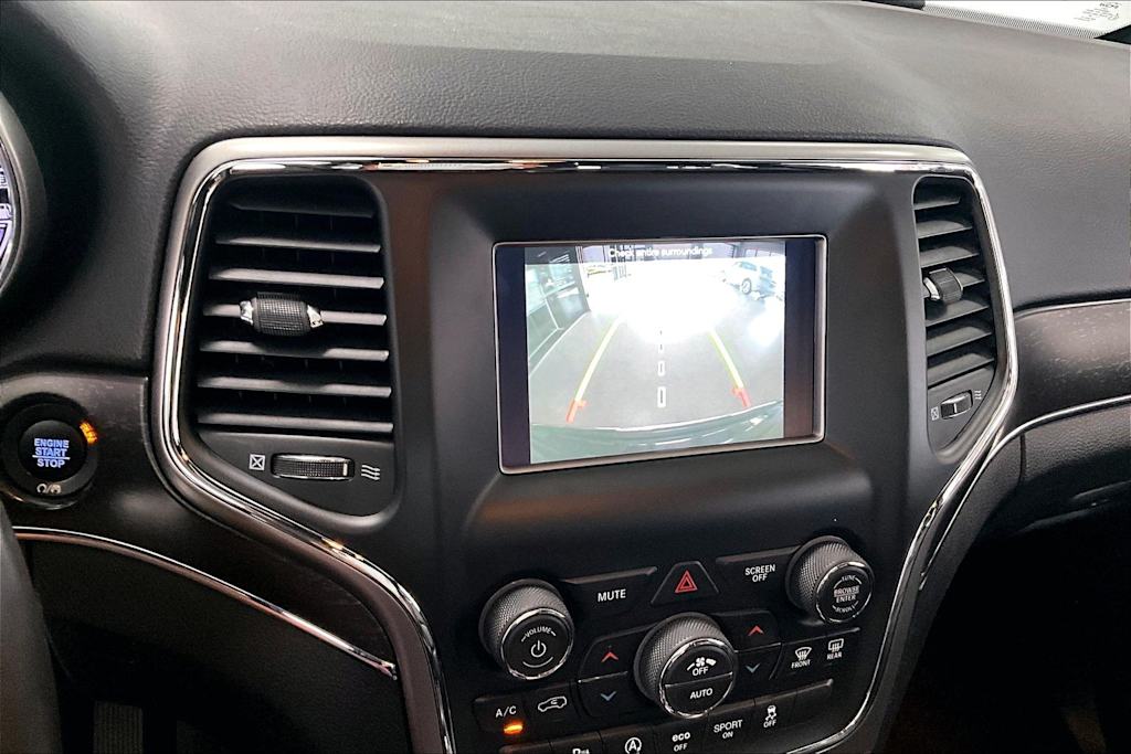 Thumbnail: 2018 Jeep Grand Cherokee - 14