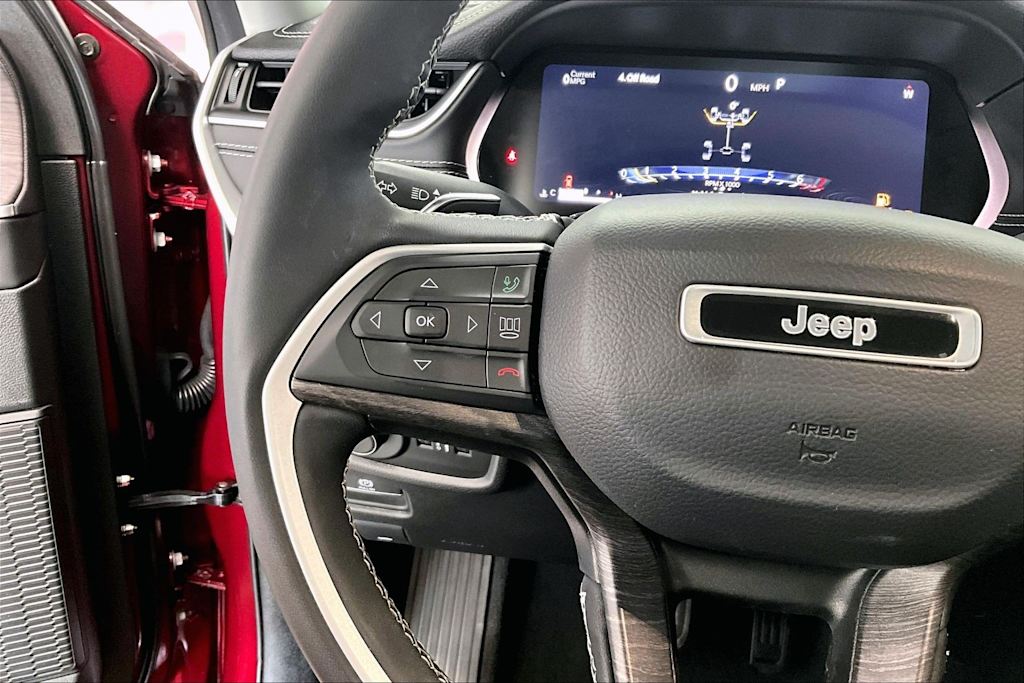 Thumbnail: 2023 Jeep Grand Cherokee - 21