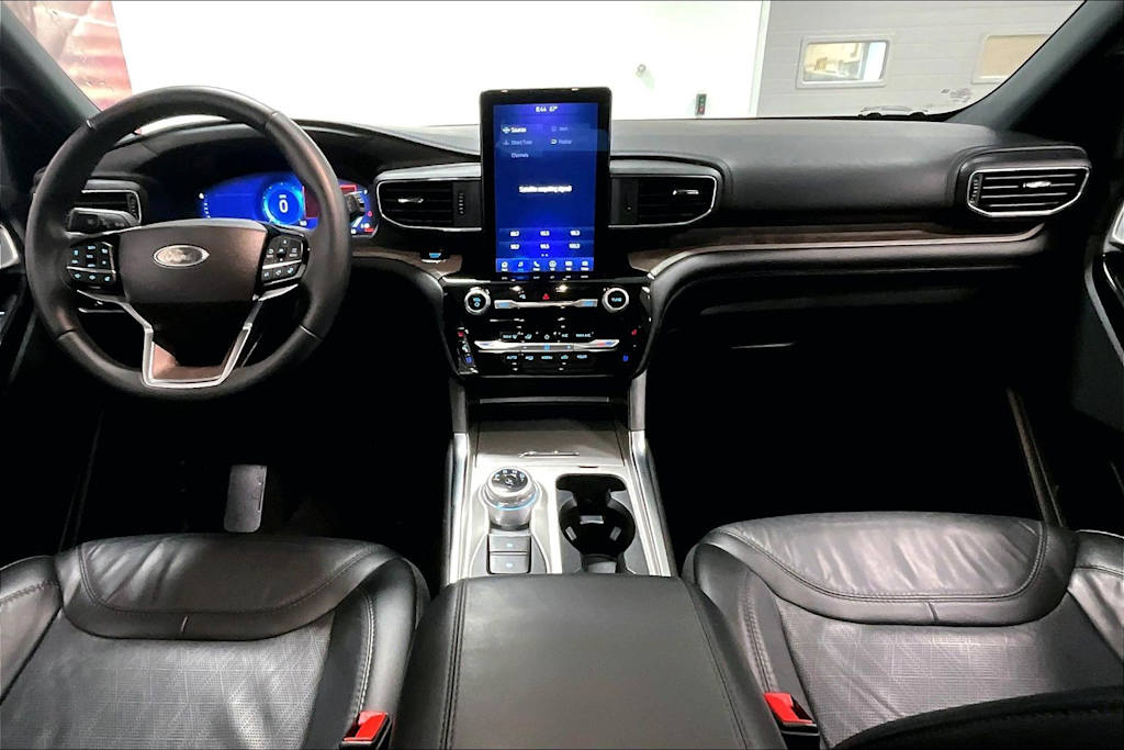 Thumbnail: 2023 Ford Explorer - 9