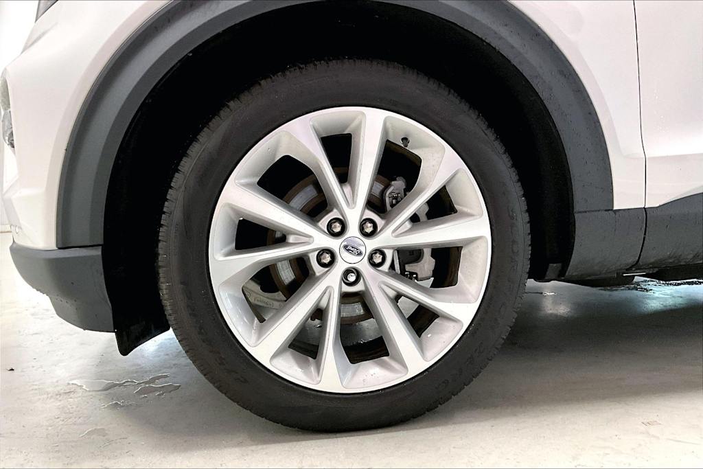 Thumbnail: 2023 Ford Explorer - 8