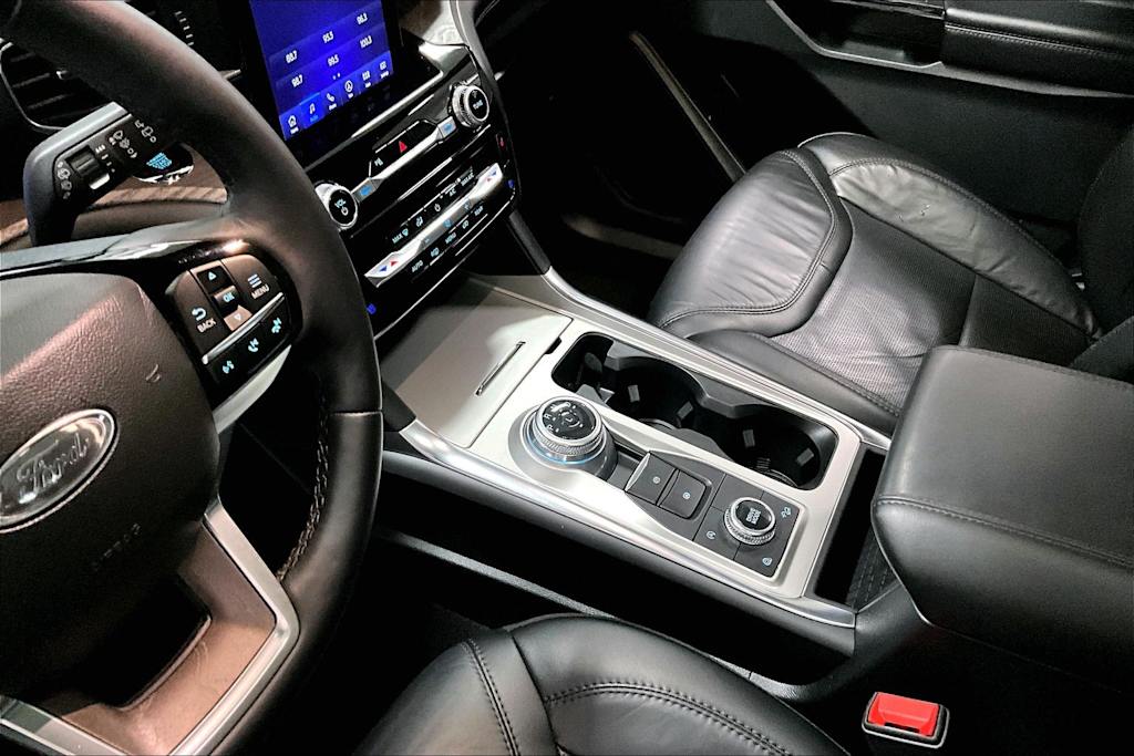 Thumbnail: 2023 Ford Explorer - 16