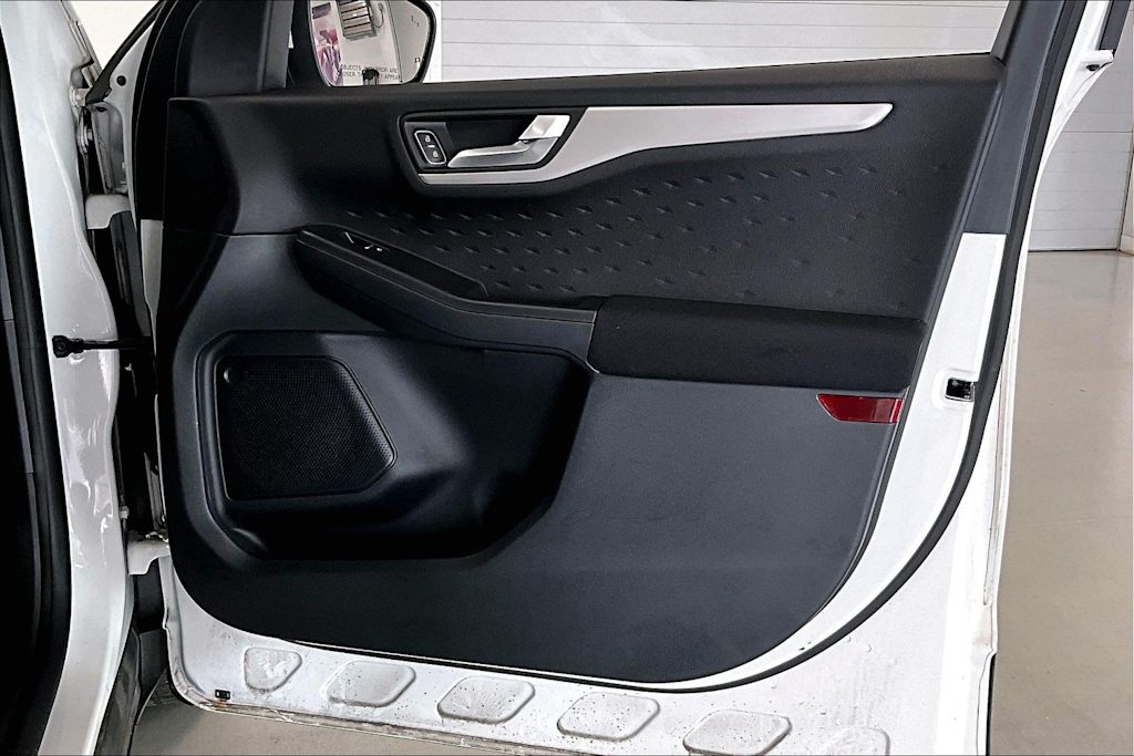 Thumbnail: 2020 Ford Escape - 25