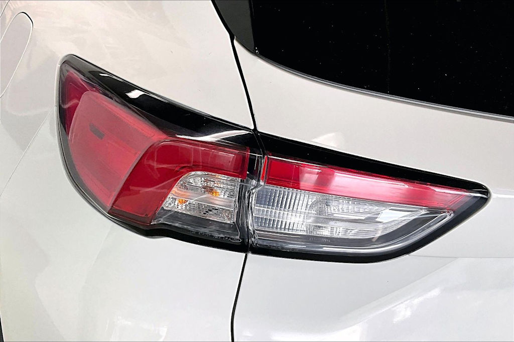 Thumbnail: 2020 Ford Escape - 28