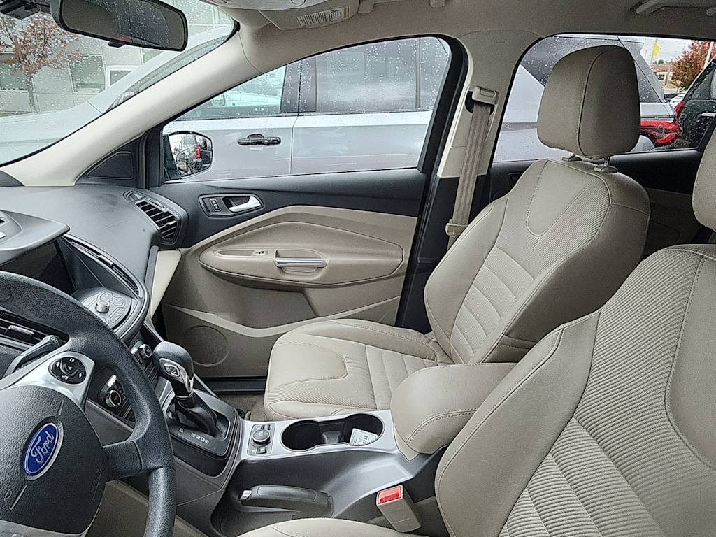 Thumbnail: 2016 Ford Escape - 4