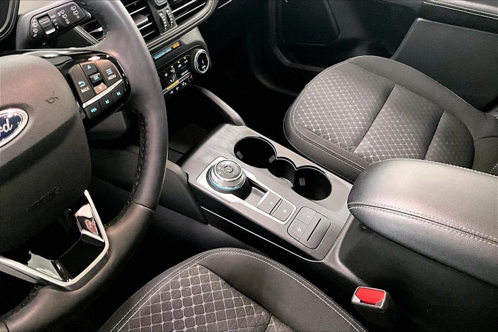 Thumbnail: 2023 Ford Escape - 15