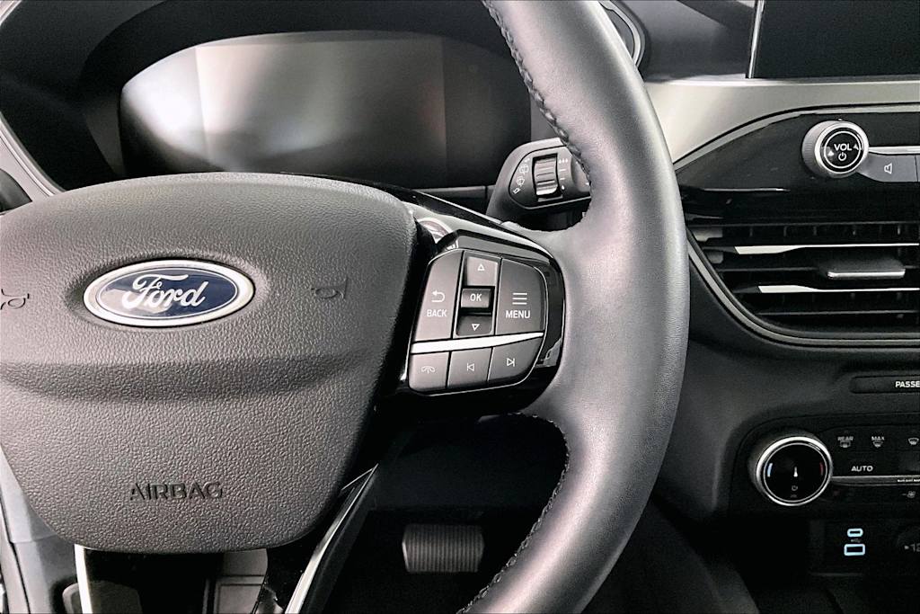 Thumbnail: 2023 Ford Escape - 22