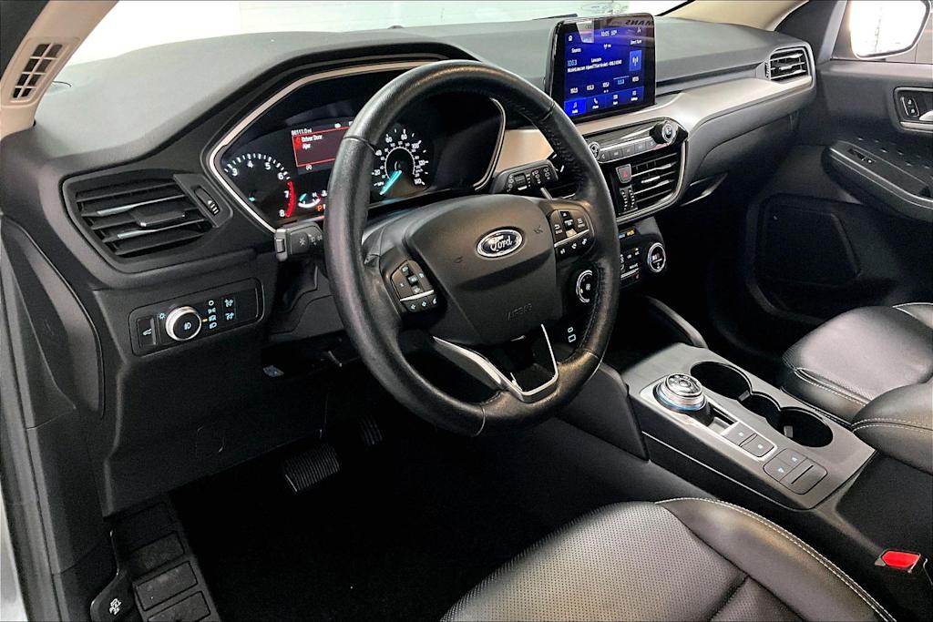 Thumbnail: 2020 Ford Escape - 2