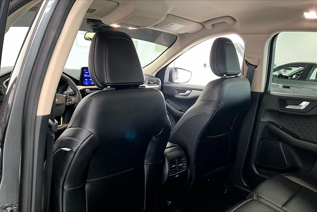Thumbnail: 2020 Ford Escape - 12