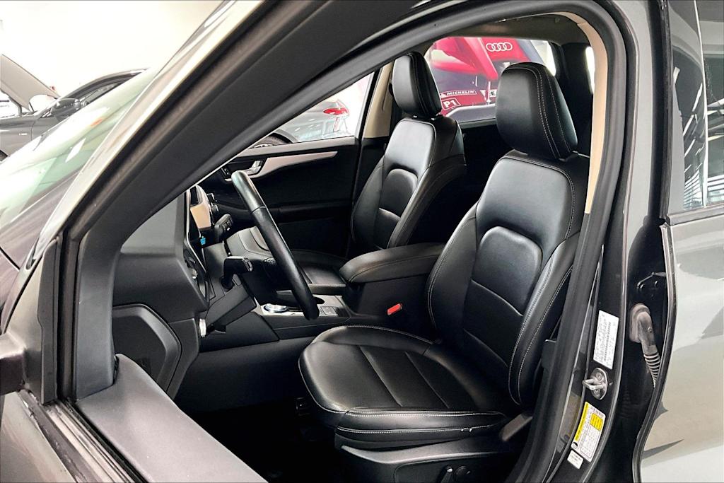 Thumbnail: 2020 Ford Escape - 10
