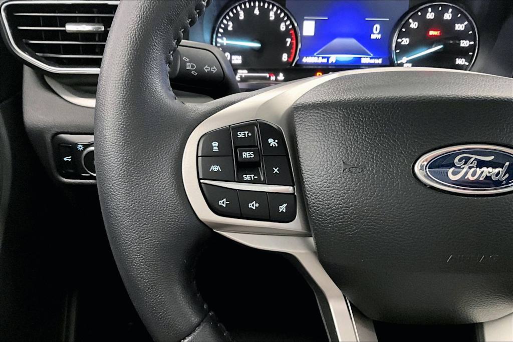 Thumbnail: 2023 Ford Explorer - 24