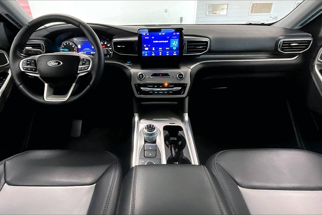 Thumbnail: 2023 Ford Explorer - 9