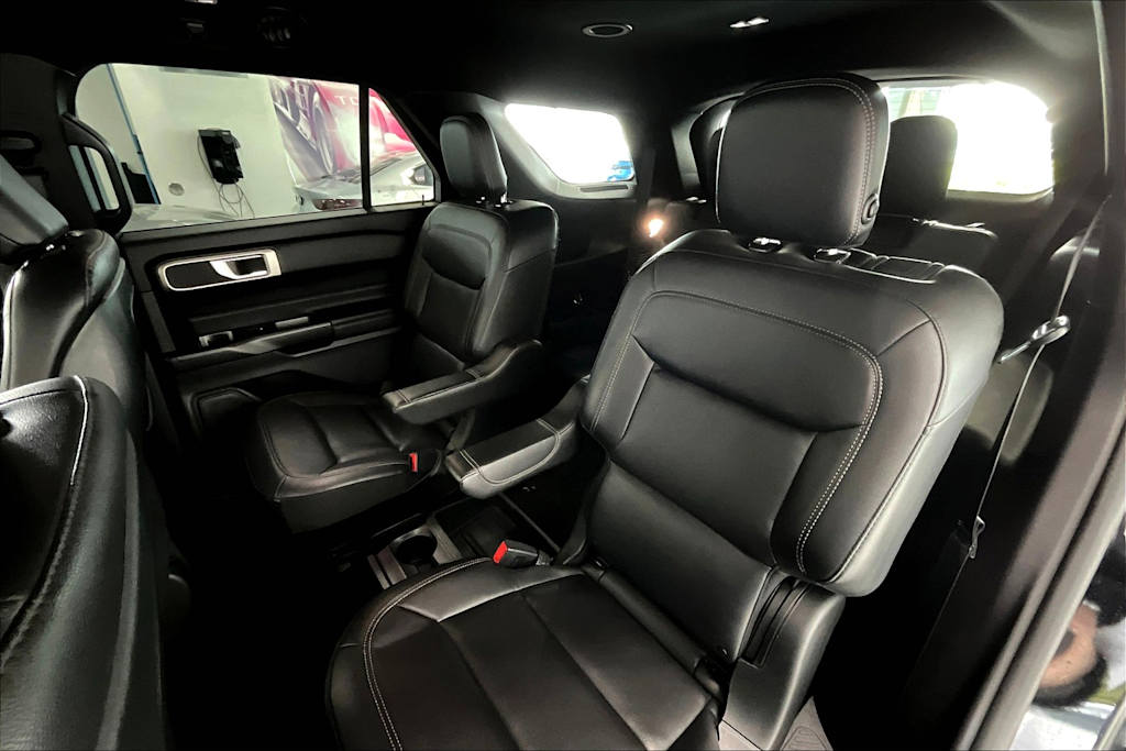 2020 Ford Explorer XLT 26