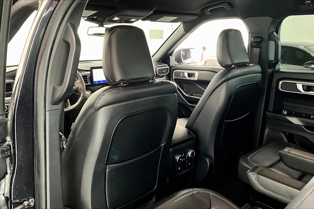 2020 Ford Explorer XLT 11